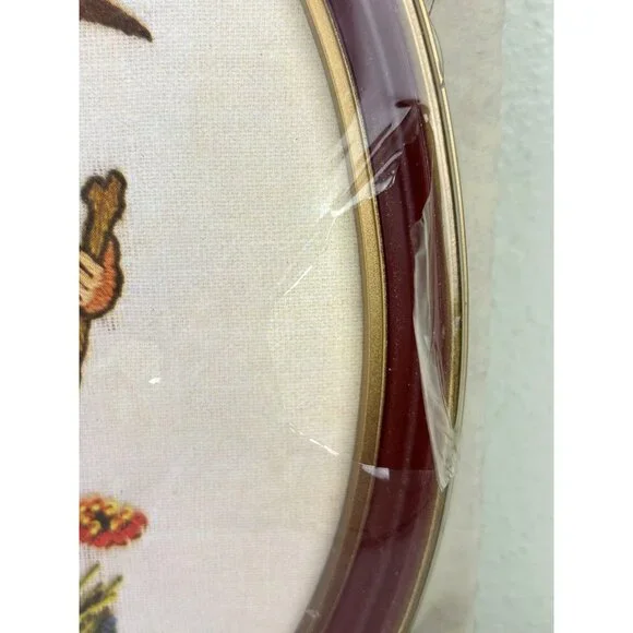 Gallery Crafts Hummel Stitchery Crewel Kit Frame Included 1976 Umbrella Children - Picture 8 of 16